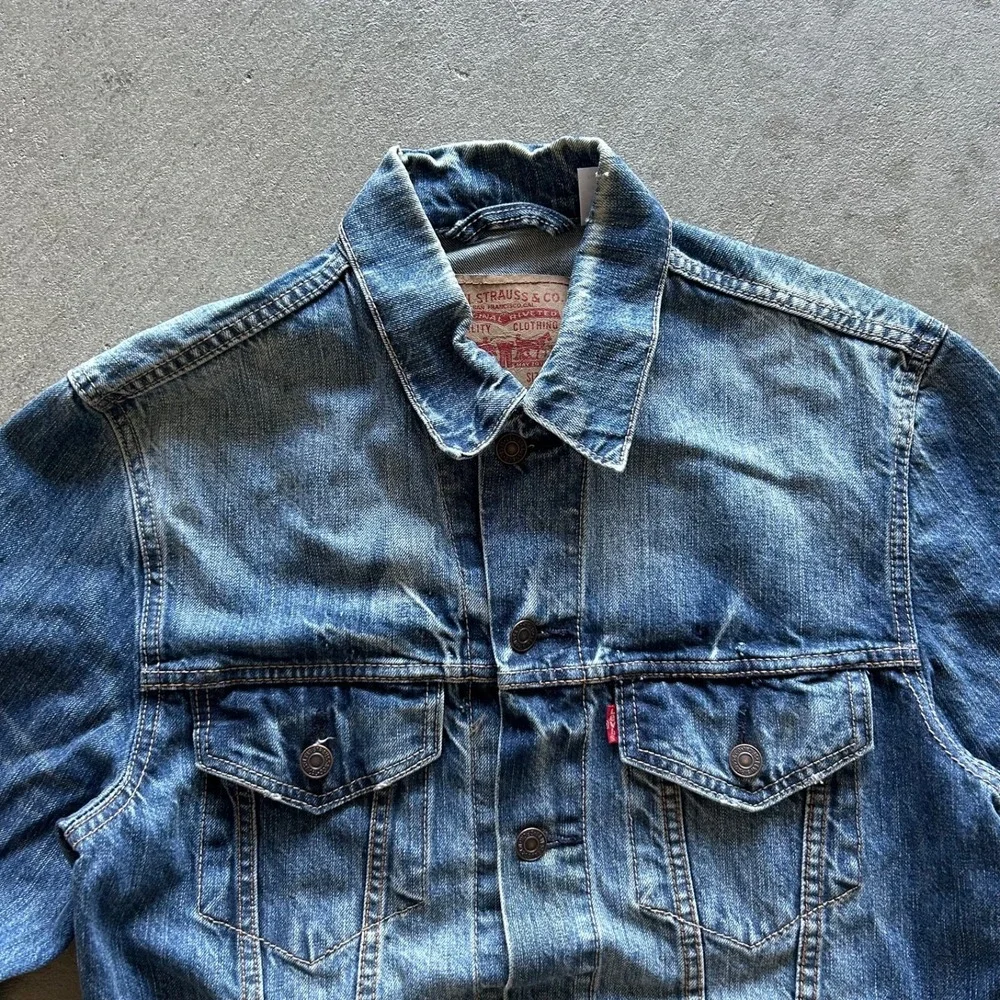 Vintage Levis 70589 Denim Jacket Size Medium Blue Medium Wash‎ Type 3 Trucker